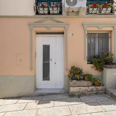 Casa Minu Siotto Pintor * Cagliari
